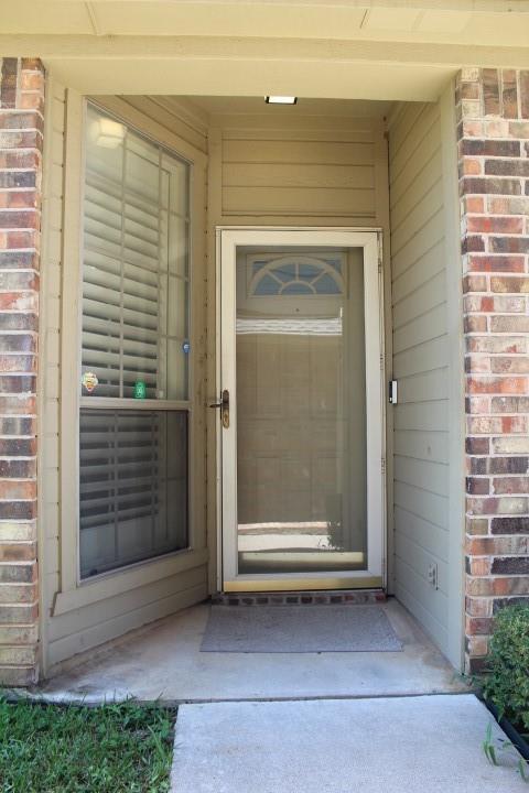 1230 Woodland Park Drive Property Photo 3