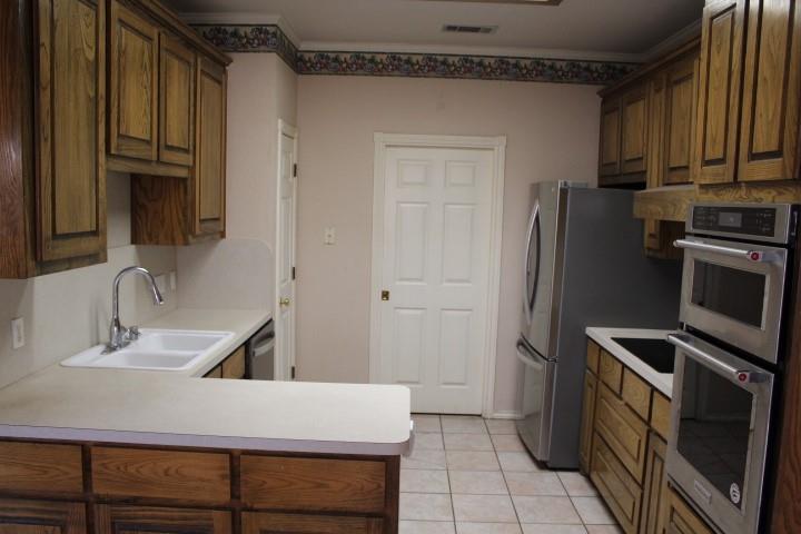 1230 Woodland Park Drive Property Photo 6