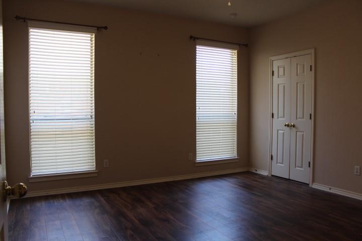 1230 Woodland Park Drive Property Photo 9