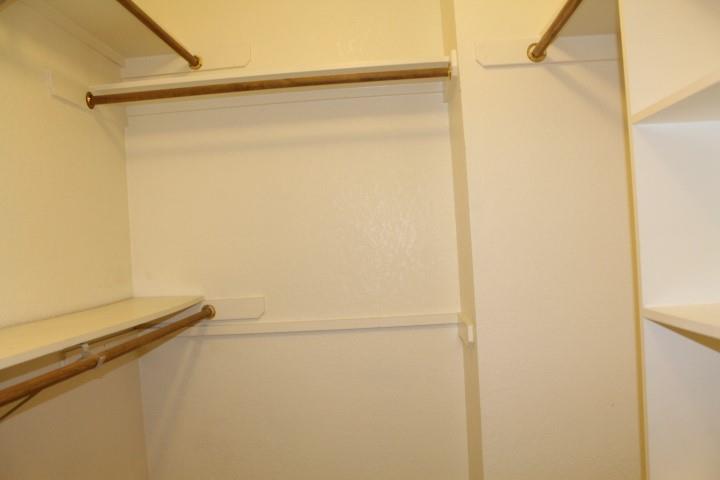 1230 Woodland Park Drive Property Photo 14