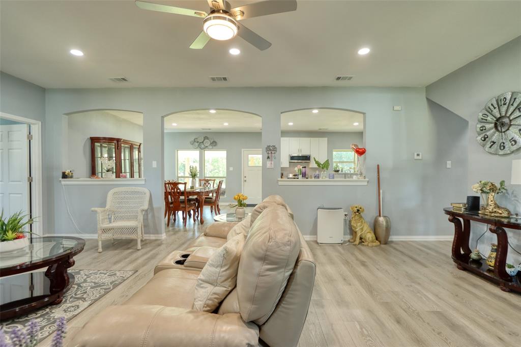 7196 Fm 1129 Property Photo 9