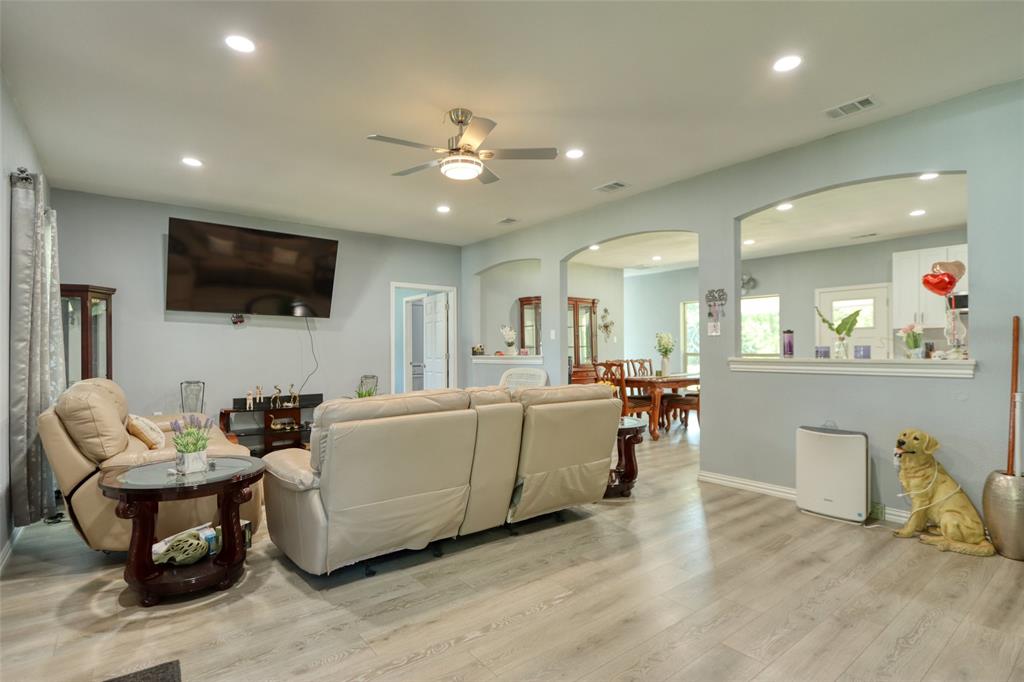 7196 Fm 1129 Property Photo 10