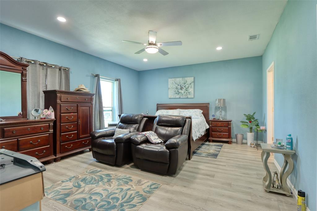 7196 Fm 1129 Property Photo 14
