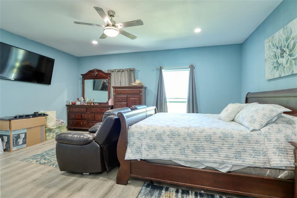 7196 Fm 1129 Property Photo 17