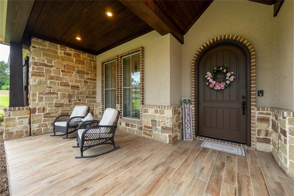 4002 Shadow Ridge Lane Property Photo 2