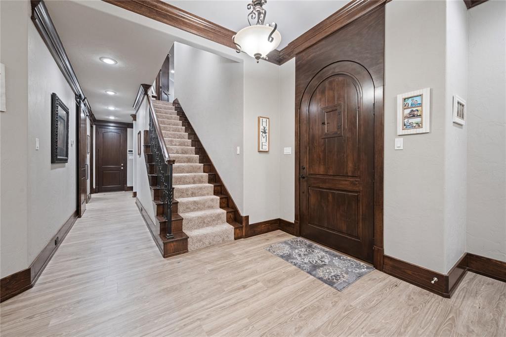4002 Shadow Ridge Lane Property Photo 4