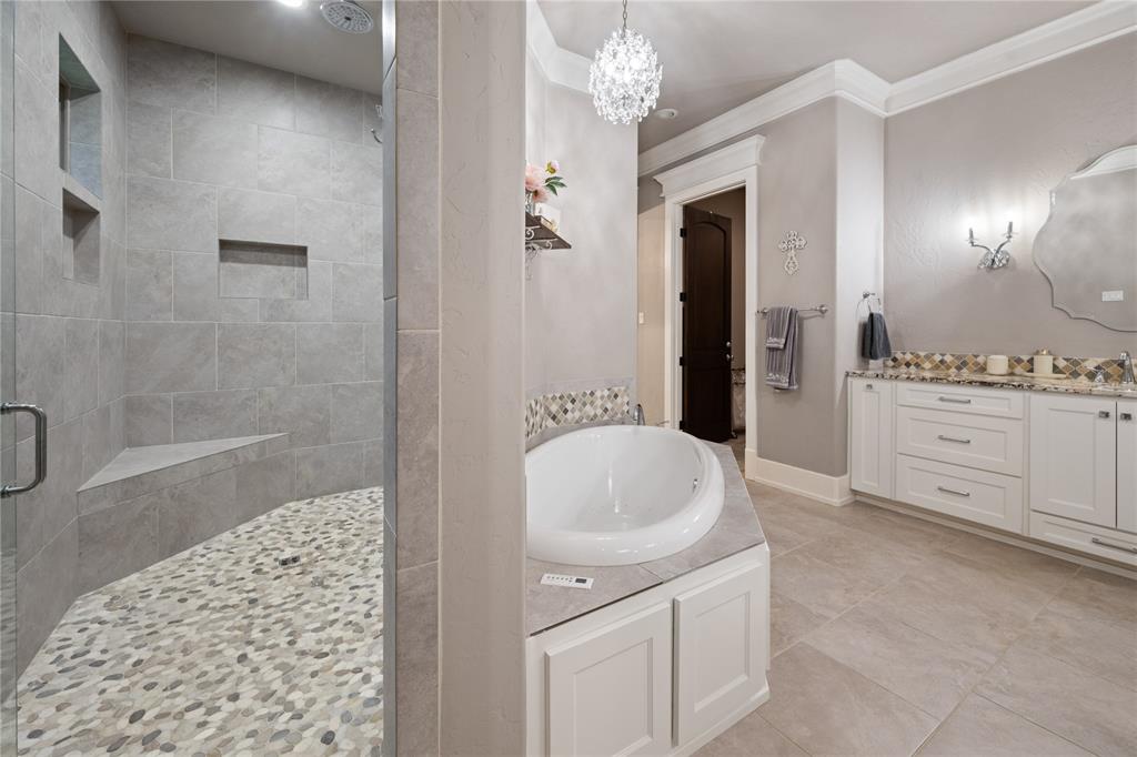 4002 Shadow Ridge Lane Property Photo 15