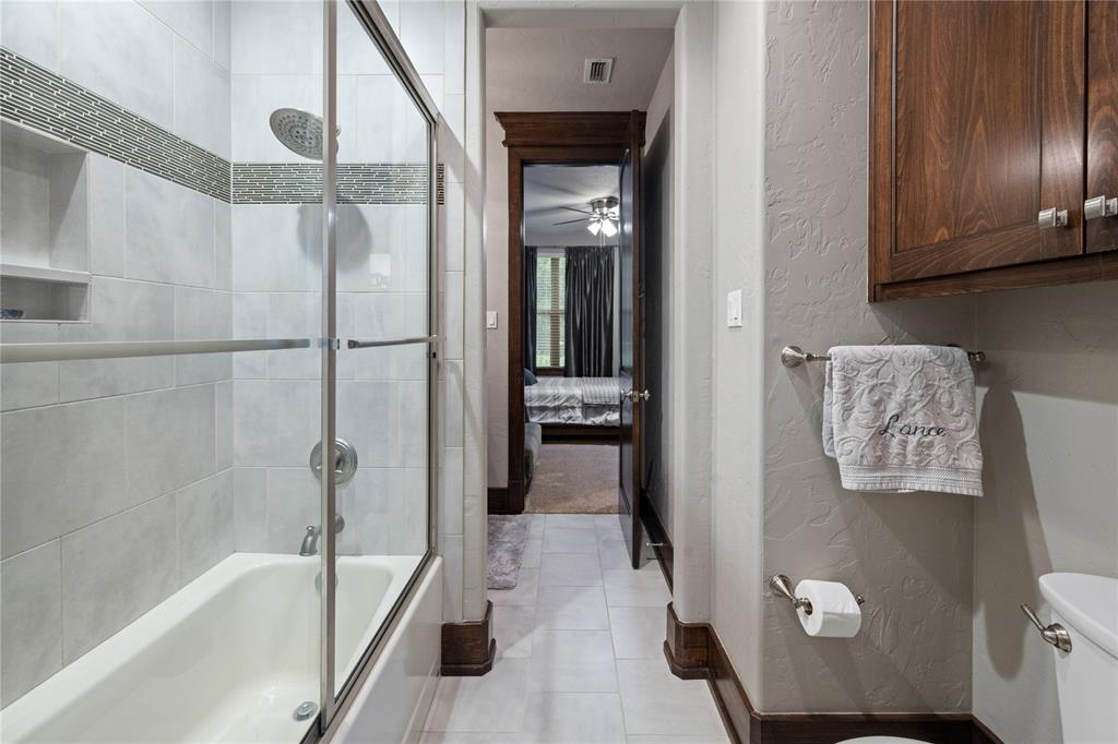 4002 Shadow Ridge Lane Property Photo 23