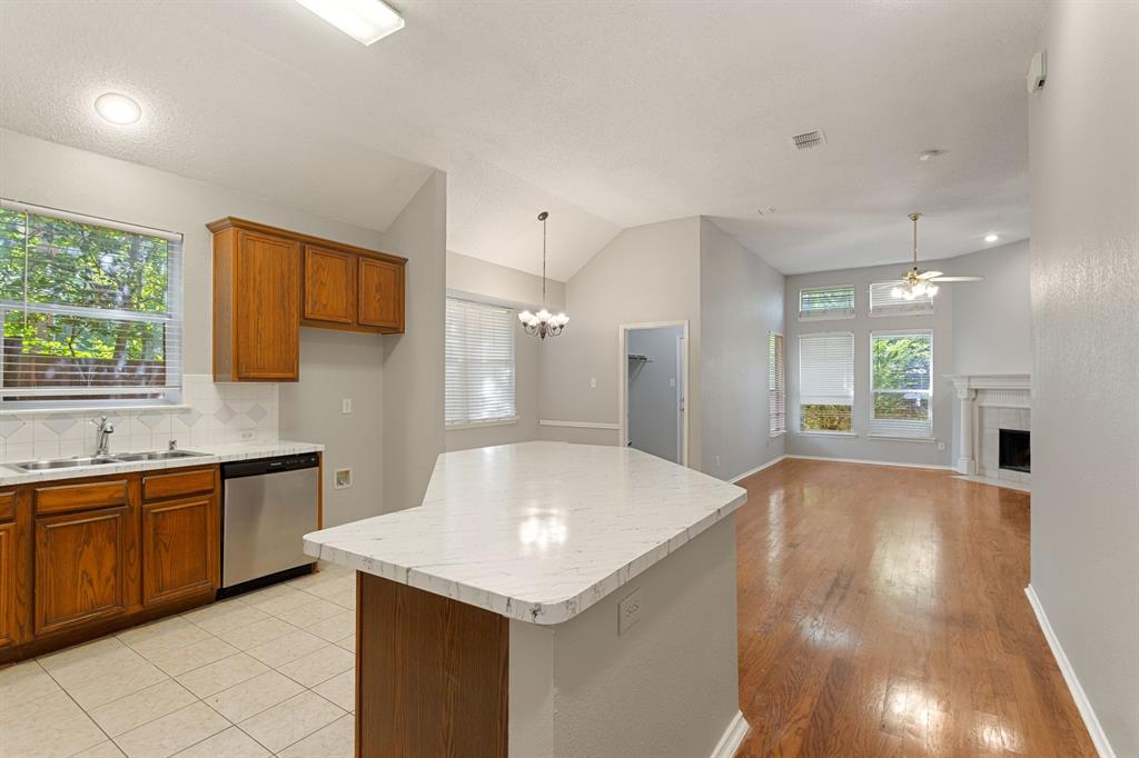 2027 Wimbledon Drive Property Photo 8