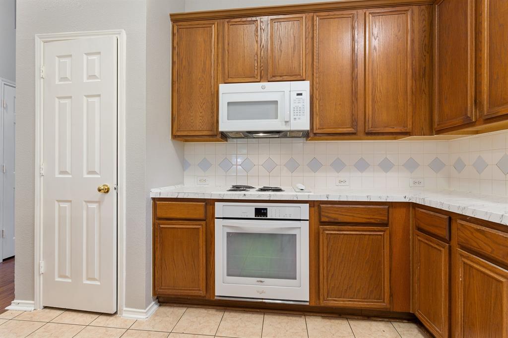 2027 Wimbledon Drive Property Photo 9