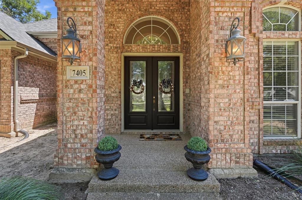 7405 Fox Fire Court Property Photo 7