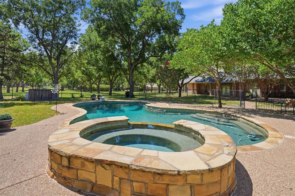 7405 Fox Fire Court Property Photo 35