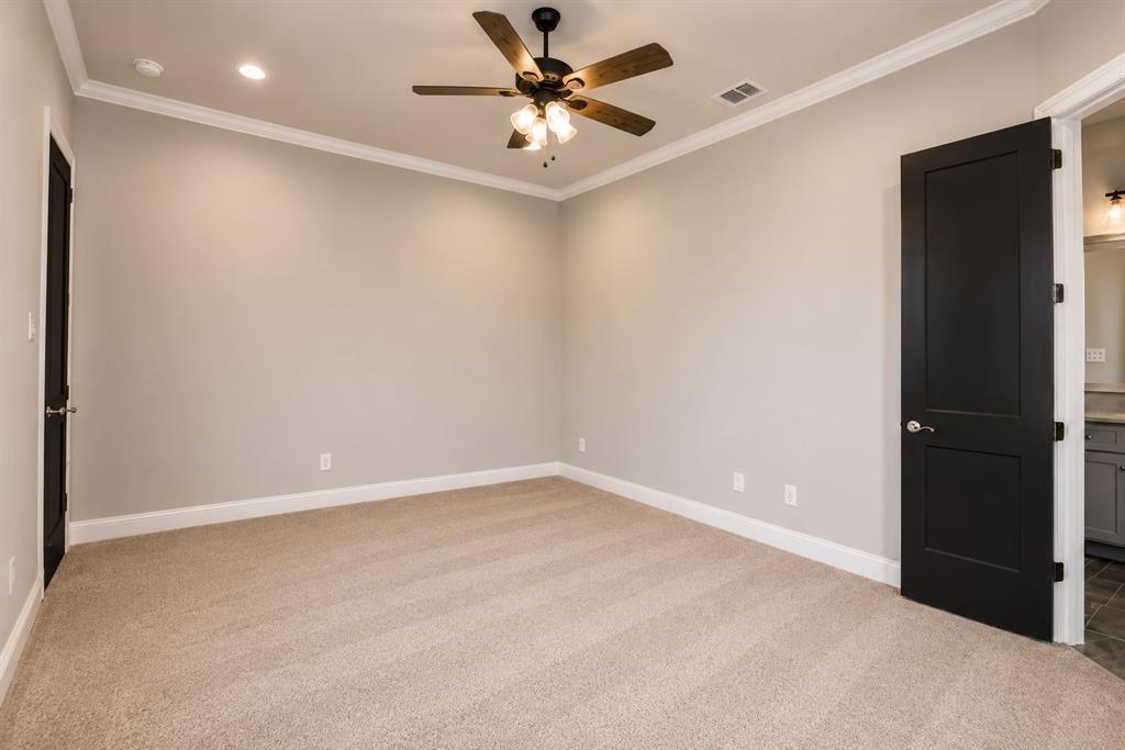 305 Sunset Lane 101 Property Photo 9