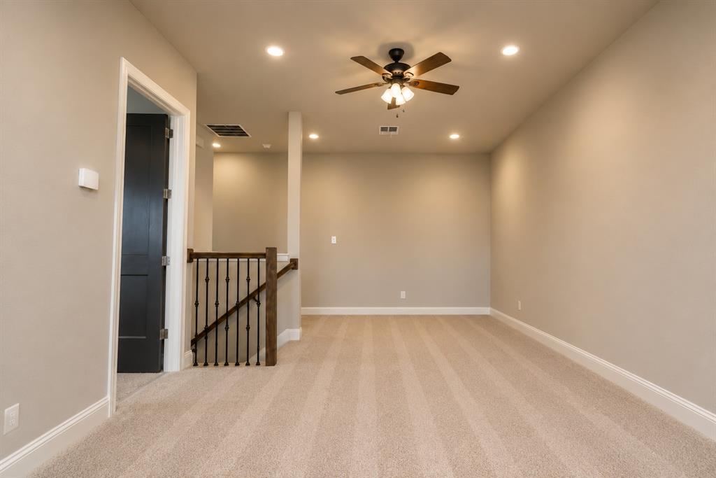 305 Sunset Lane 101 Property Photo 12