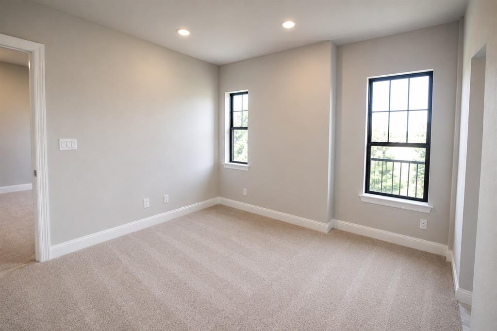 305 Sunset Lane 101 Property Photo 19