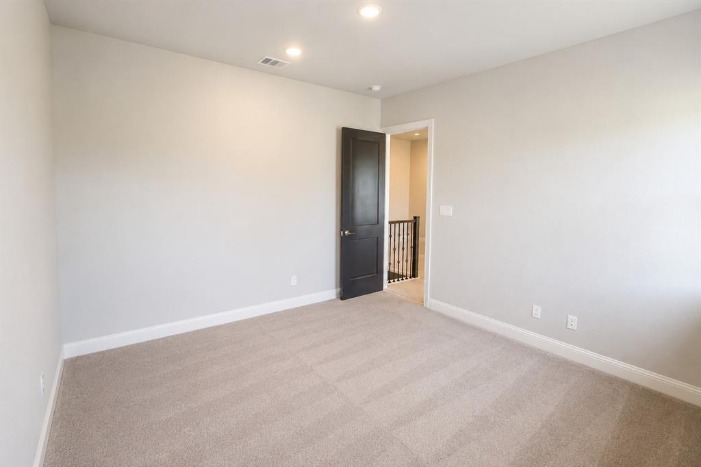 305 Sunset Lane 101 Property Photo 23
