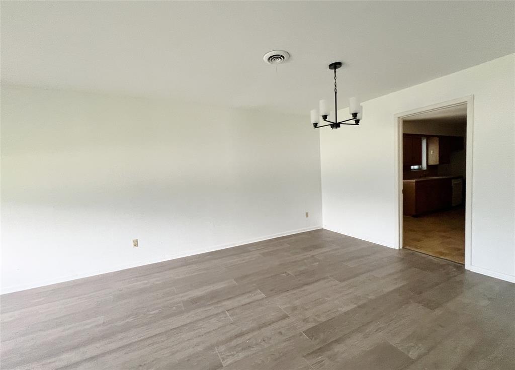 3641 Townsend Drive Property Photo 3