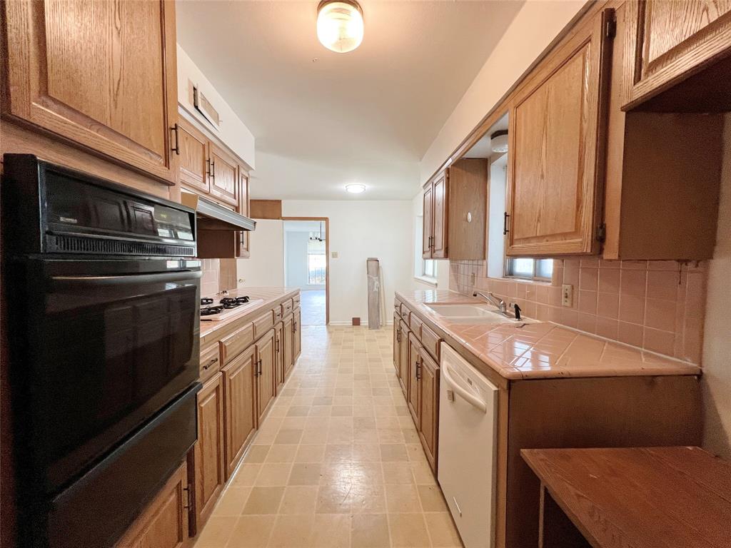 3641 Townsend Drive Property Photo 8