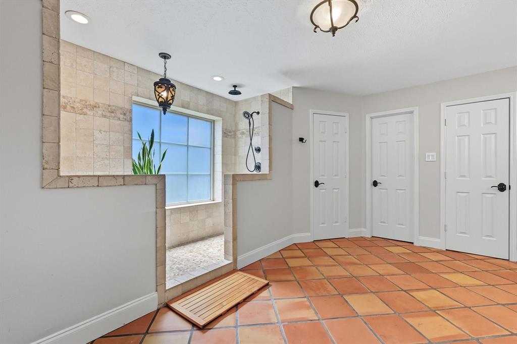 7632 Tallow Drive Property Photo 14