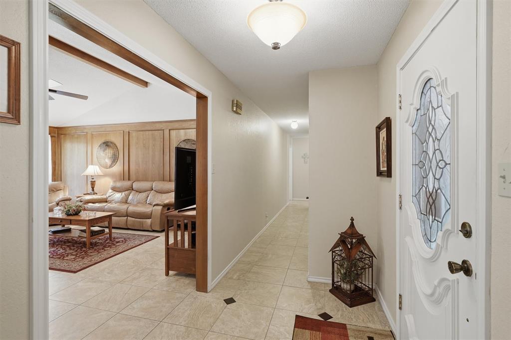 5711 Cortez Drive Property Photo 6
