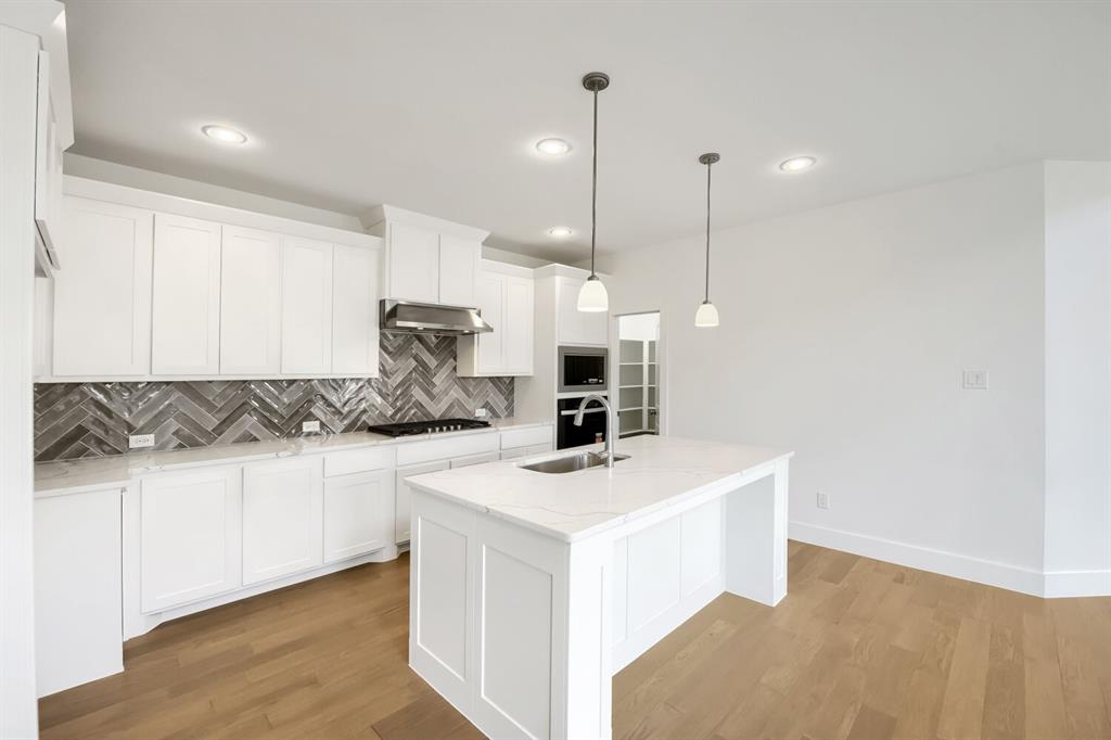 1737 Cornwall Avenue Property Photo 8