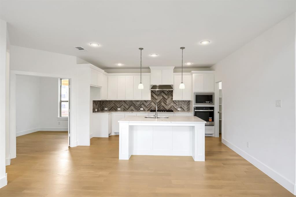 1737 Cornwall Avenue Property Photo 10