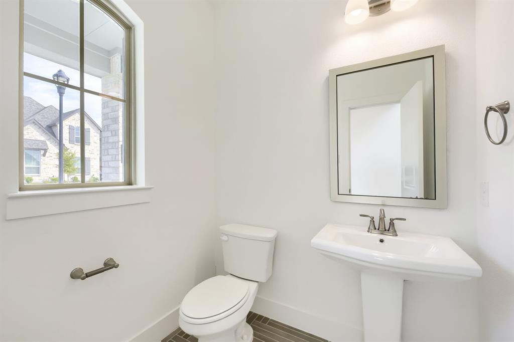 1737 Cornwall Avenue Property Photo 13