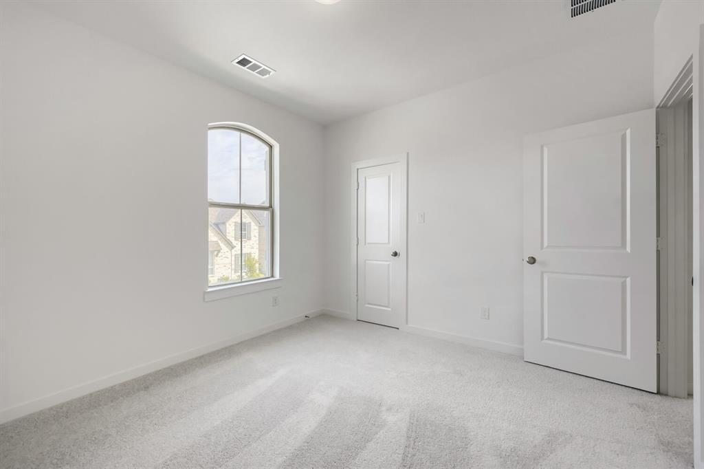 1737 Cornwall Avenue Property Photo 20