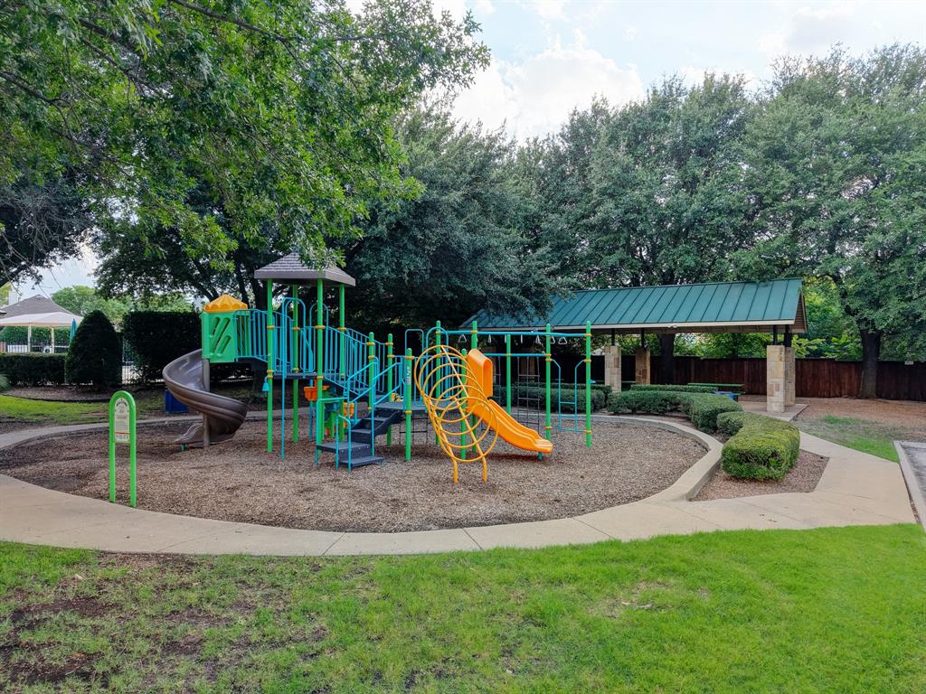 1506 Constellation Drive Property Photo 37
