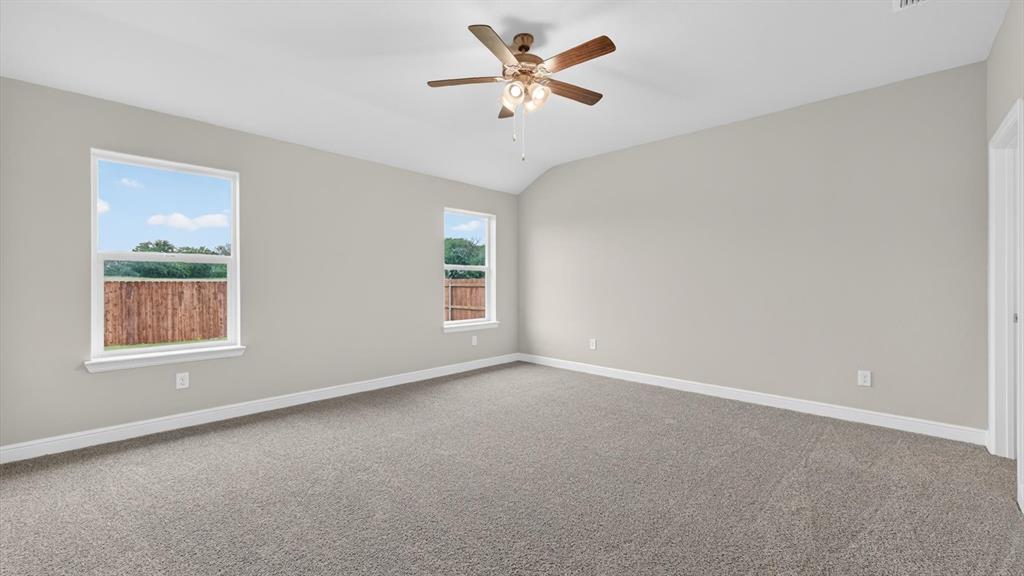 207 Sandstone Circle Property Photo 9