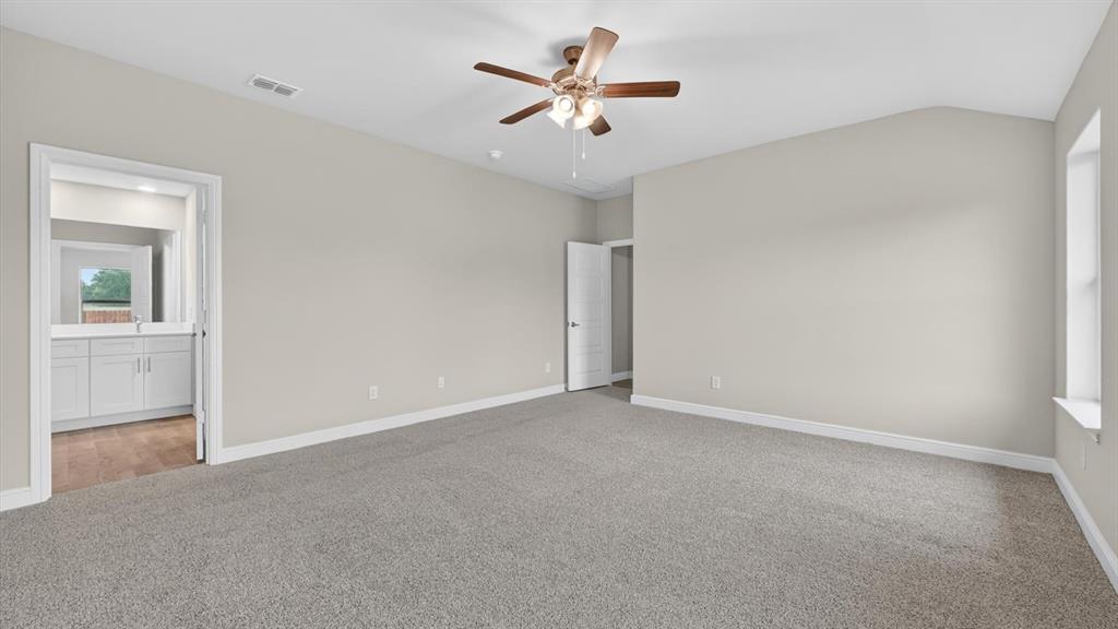 207 Sandstone Circle Property Photo 10