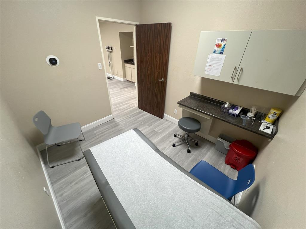 6850 Manhattan Boulevard 250 Property Photo 5