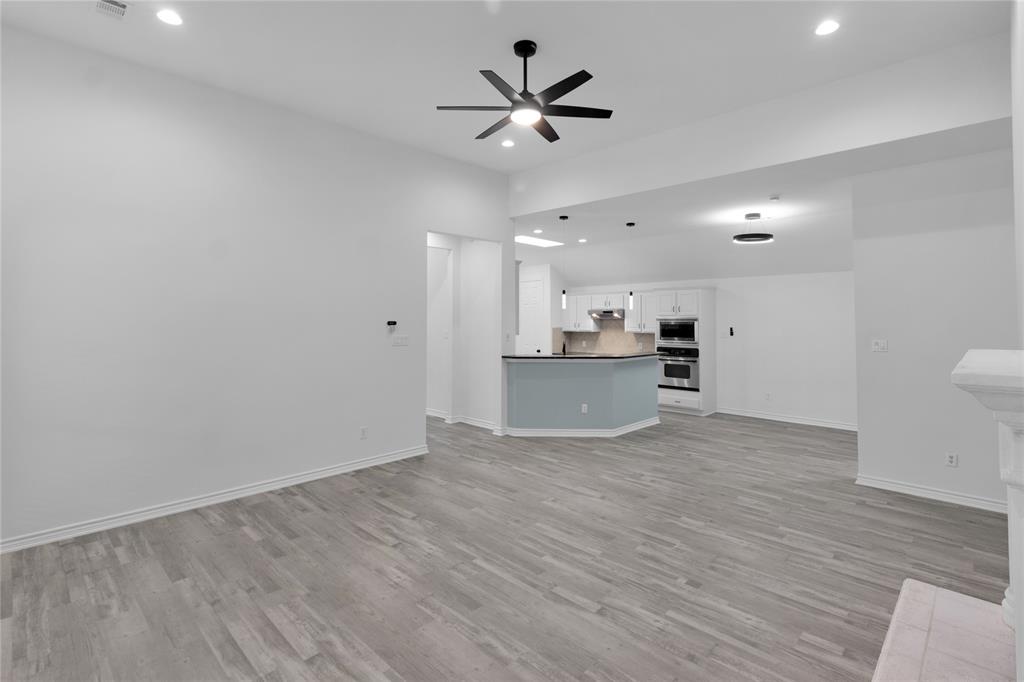 4037 Navarro Way Property Photo 17