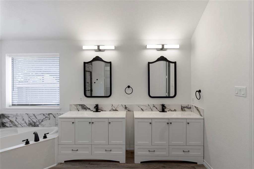 4037 Navarro Way Property Photo 27