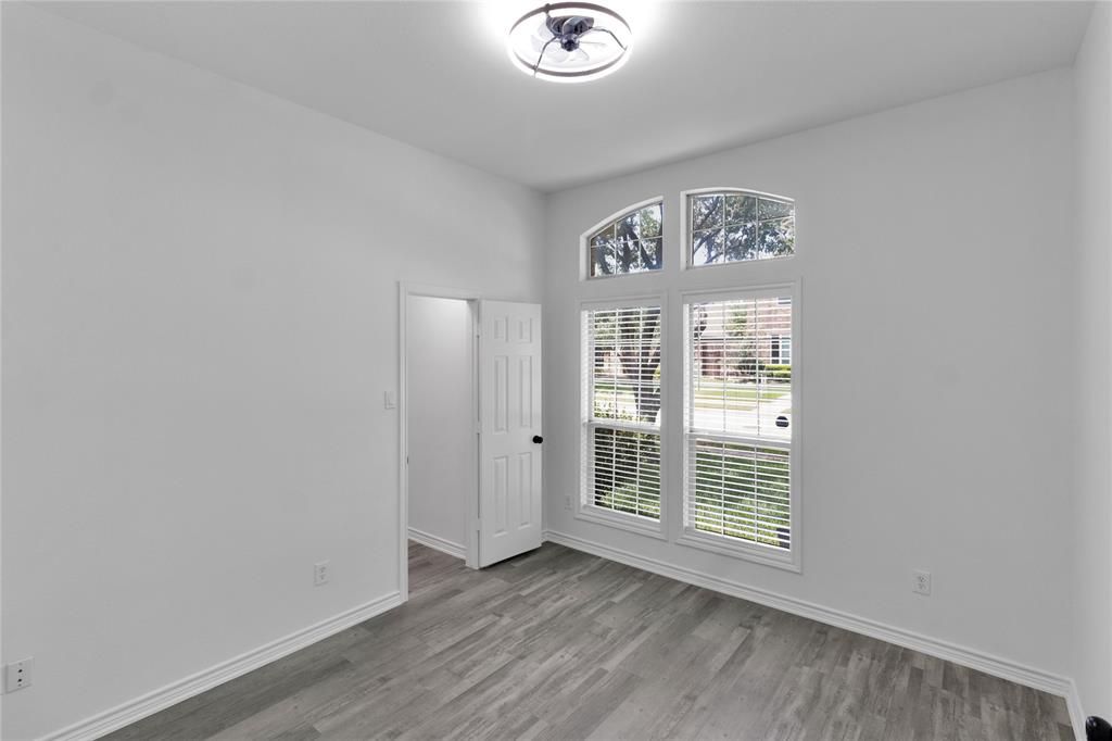 4037 Navarro Way Property Photo 32