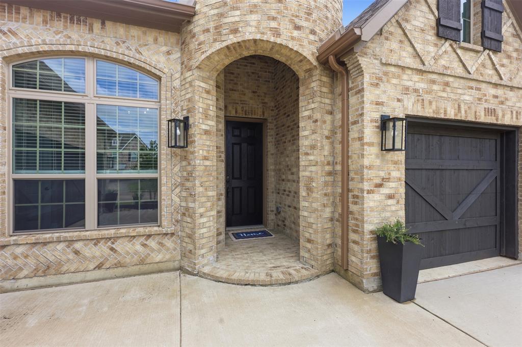 3437 Ridgecross Drive Property Photo 3