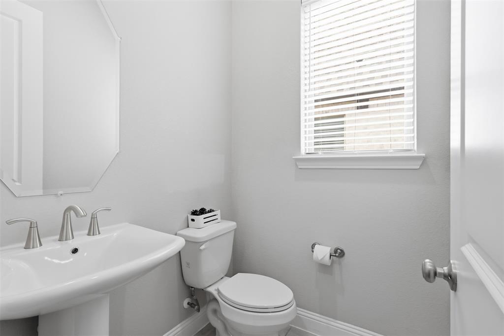 3437 Ridgecross Drive Property Photo 9