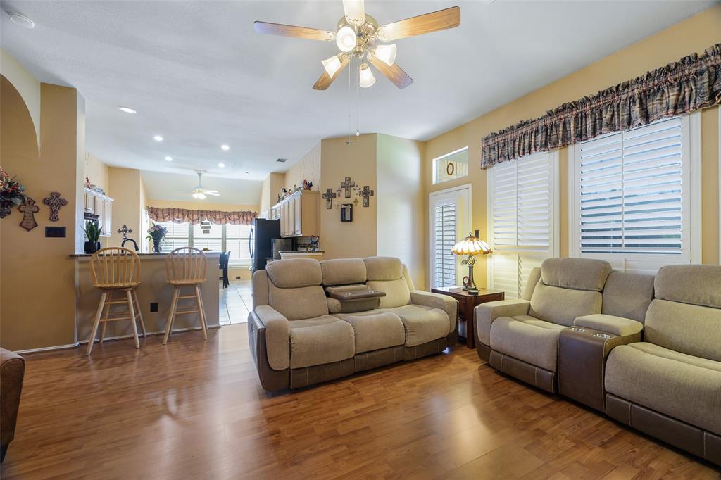11905 Amber Valley Drive Property Photo 6