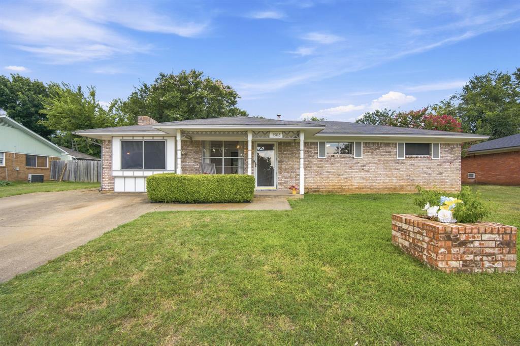 1508 Hillside Drive Property Photo 4
