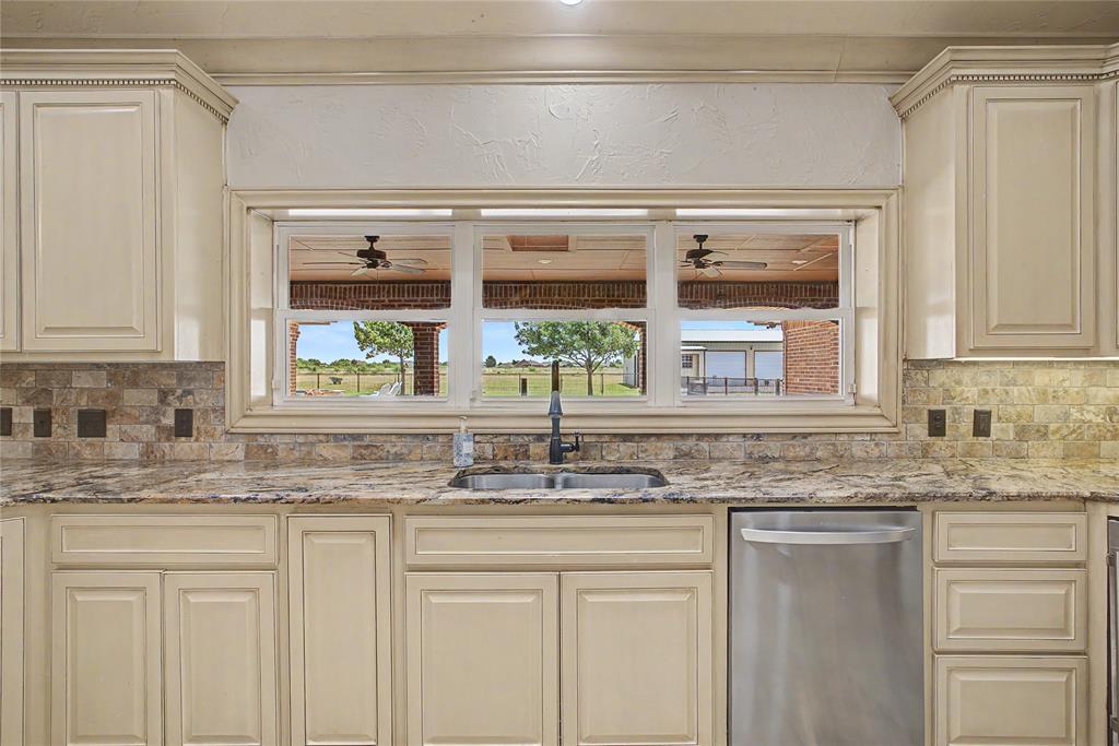 6815 Hardwick Road Property Photo 12