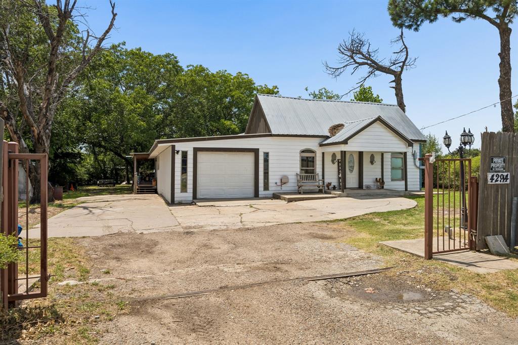 4294 Fm 36 Property Photo 1