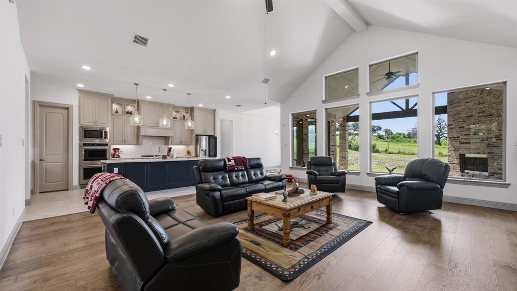 1000 Timber Hills Drive Property Photo 15