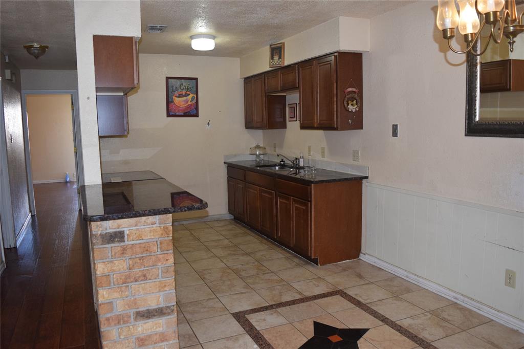 1806 Family Circle Property Photo 8
