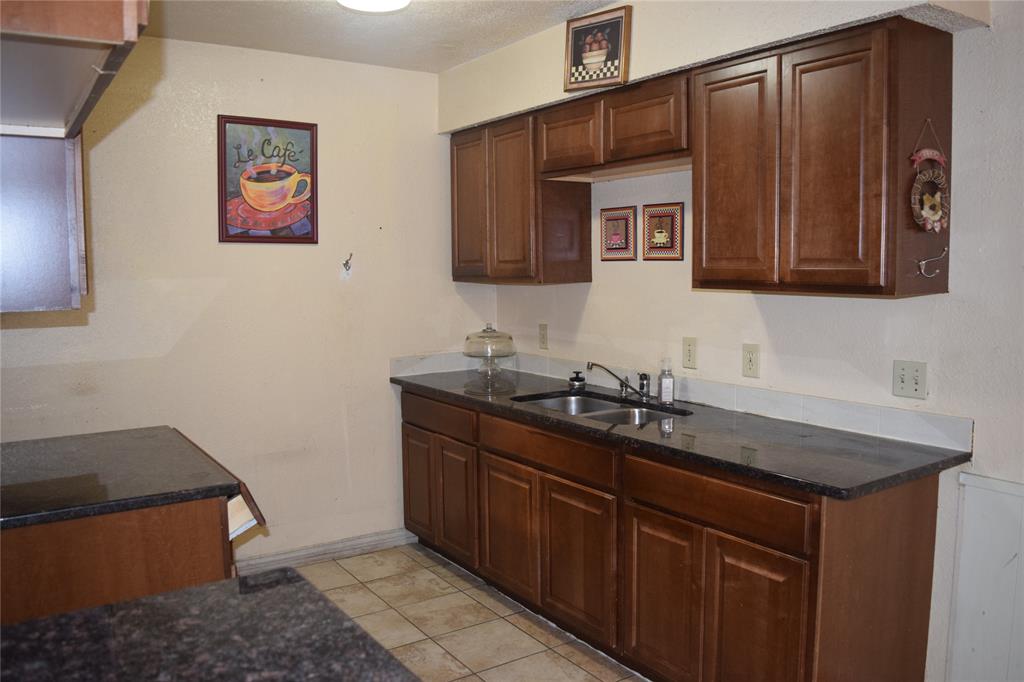 1806 Family Circle Property Photo 9