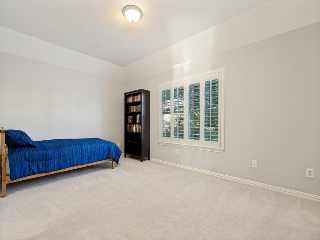 611 Belhaven Drive Property Photo 27