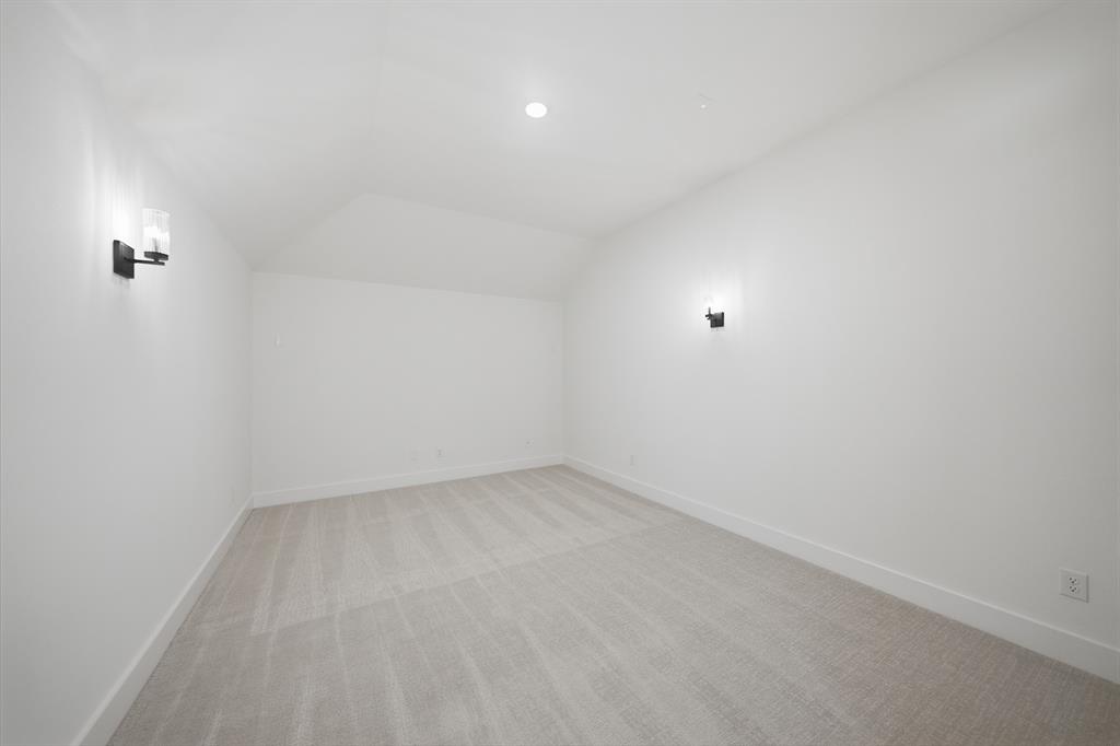 472 Barcara Lane Property Photo 23