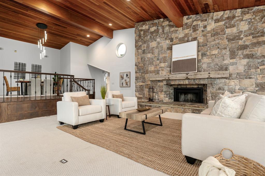 826 Skyline Drive Property Photo 5