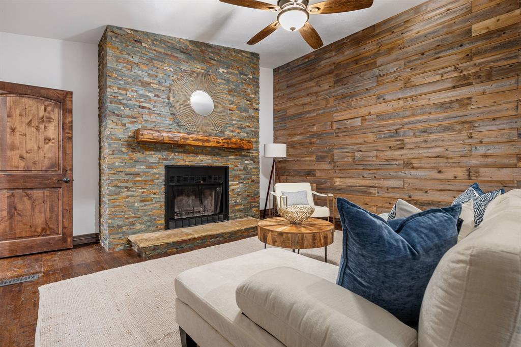 826 Skyline Drive Property Photo 12