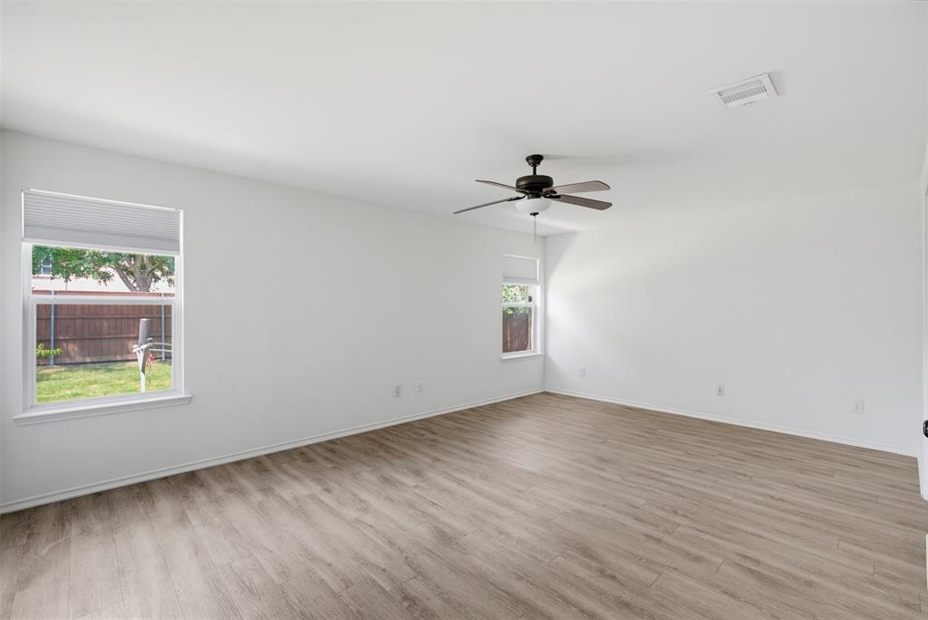 1612 Crown Point Drive Property Photo 17