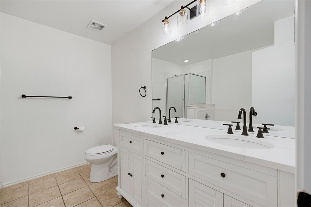 1612 Crown Point Drive Property Photo 19